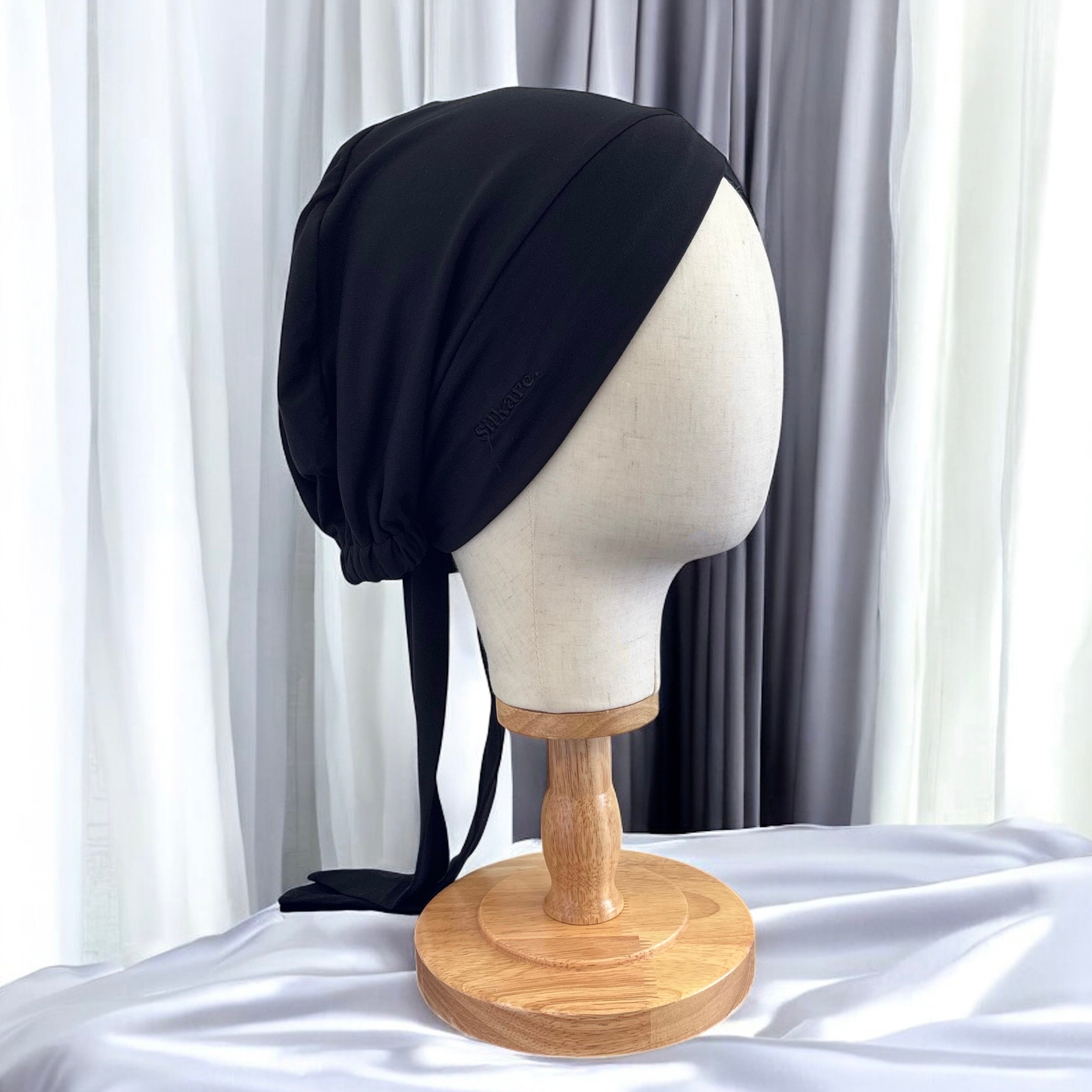 Bonnet sous voile croisé soie, antidérapant