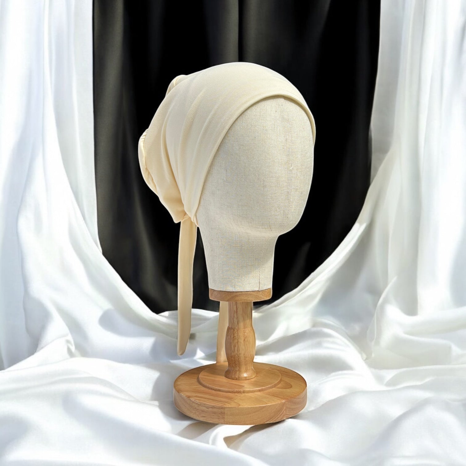 Bonnet sous voile pure soie, antidérapant
